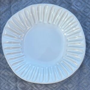 Vietri Incanto white striped salad/serving dish. Nwts 64.00